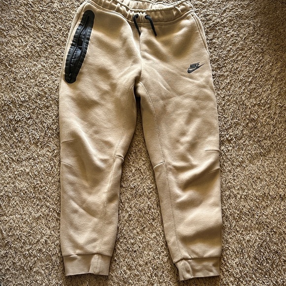 Nike Kids Tan Tech pants with Black Details - Picture 1 of 3